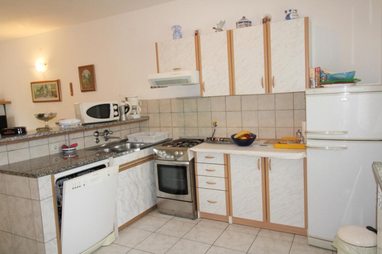 Apartment Valentina Liznjan Bagian luar foto
