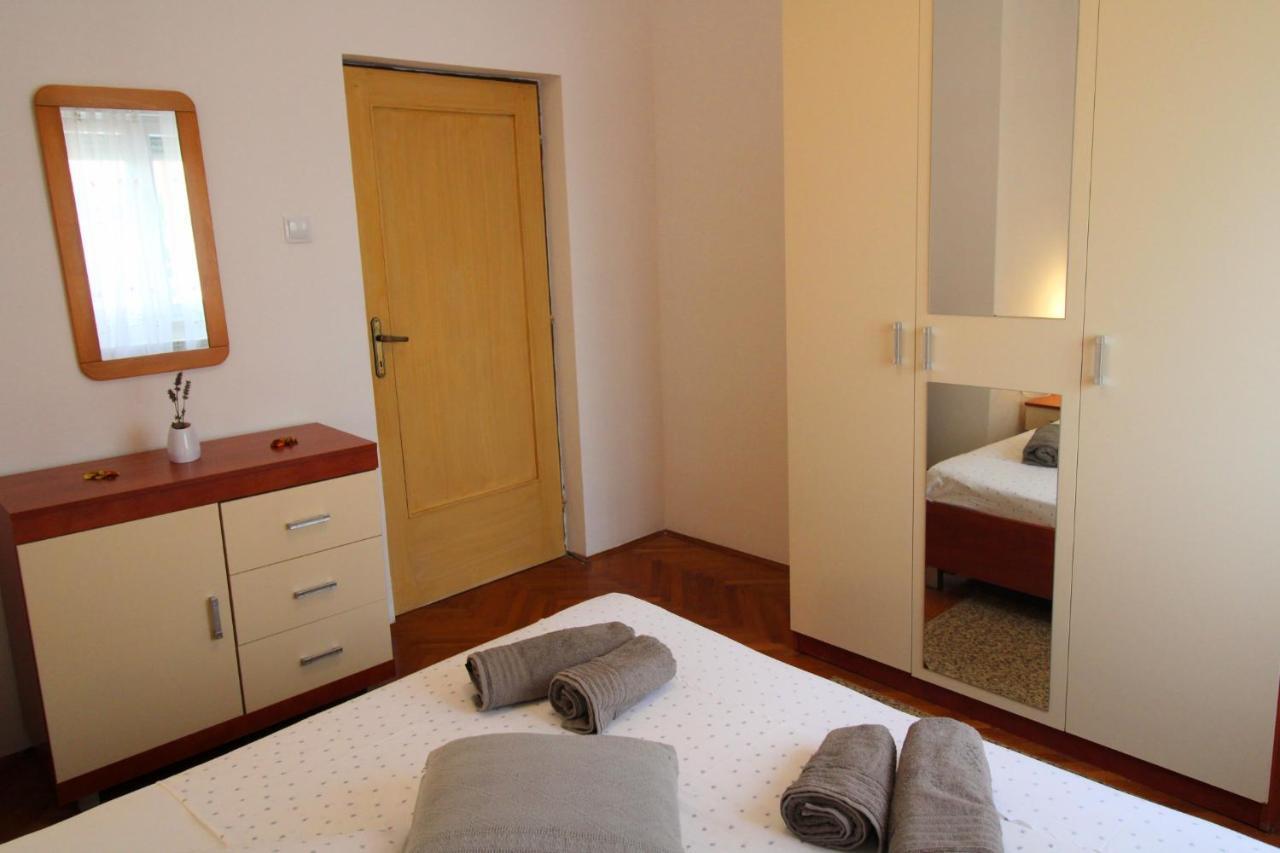 Apartment Valentina Liznjan Bagian luar foto