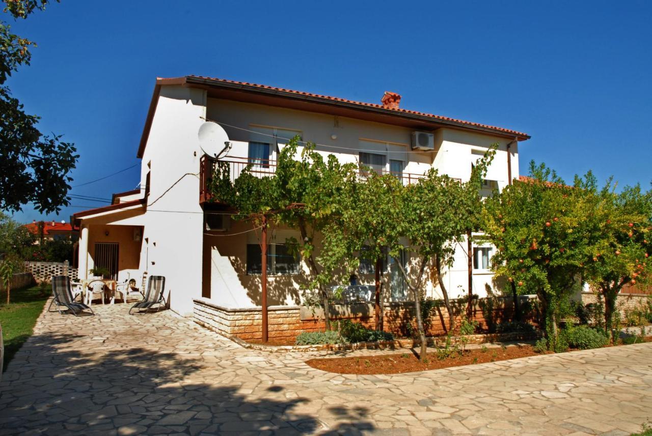 Apartment Valentina Liznjan Bagian luar foto